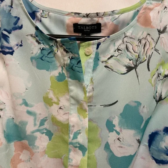 Talbots Blue/White/Flower Sleeveless Blouse, Size 2P, NWT - Picture 5 of 6